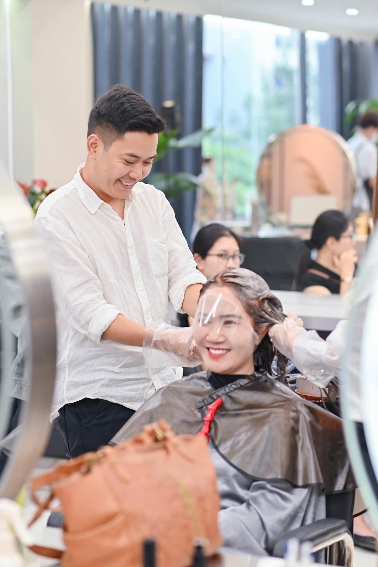 1900 Hair Salon