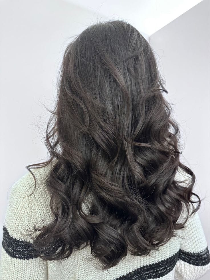 layer đuôi xoăn - Hair Salon Trịnh Saser Đà Nẵng